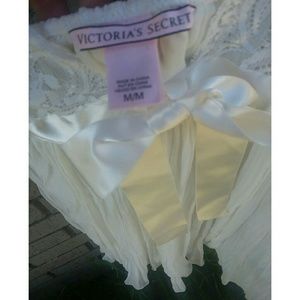 Victoria's Secret Intimates & Sleepwear - 😍VICTORIA'S SECRET😍 Sexy White Babydoll Nighty Victoria's Secret Intimates & Sleepwear - 😍VICTORIA'S SECRET😍 Sexy White Babydoll Nighty